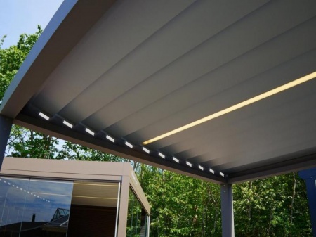 Pergolas alu &agrave; Averdoingt, autoport&eacute;es ou adoss&eacute;es ?